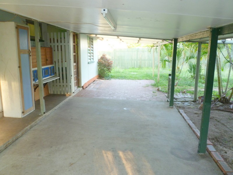 96  Livingstone Street, Berserker QLD 4701