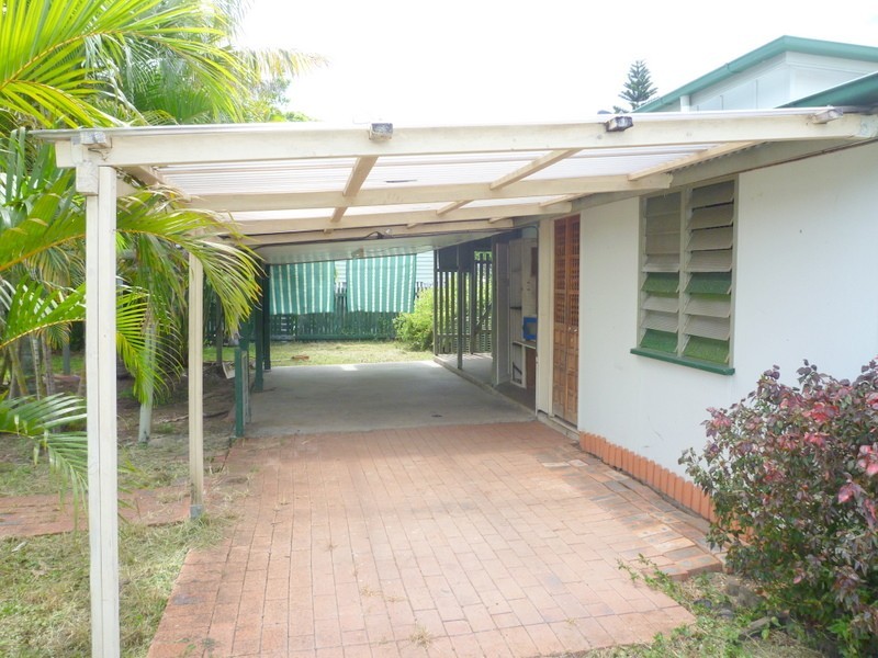 96  Livingstone Street, Berserker QLD 4701