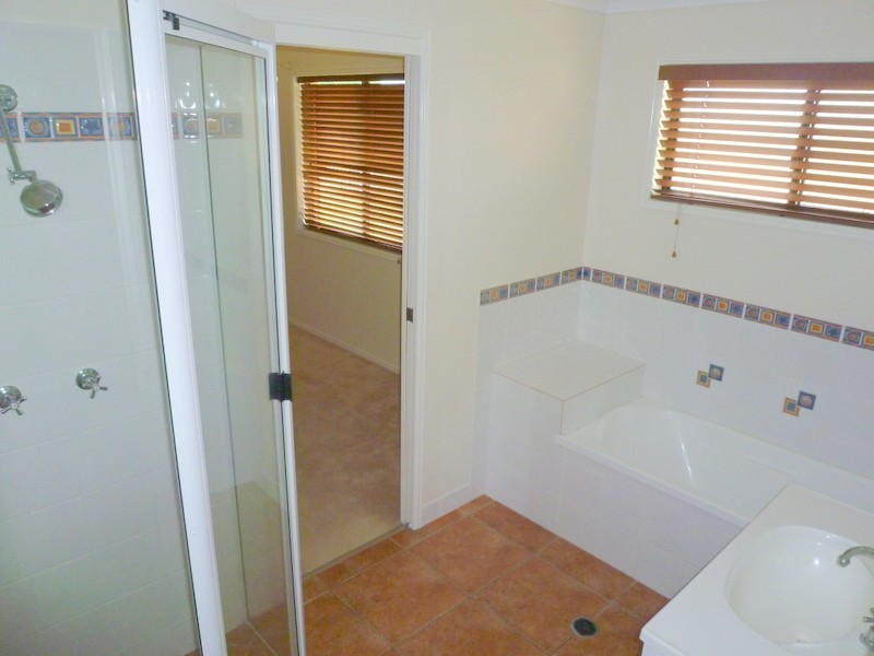 36  Hutchings Street, Gracemere QLD 4702