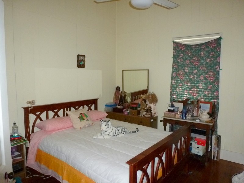 94 East Street, Mount Morgan QLD 4714