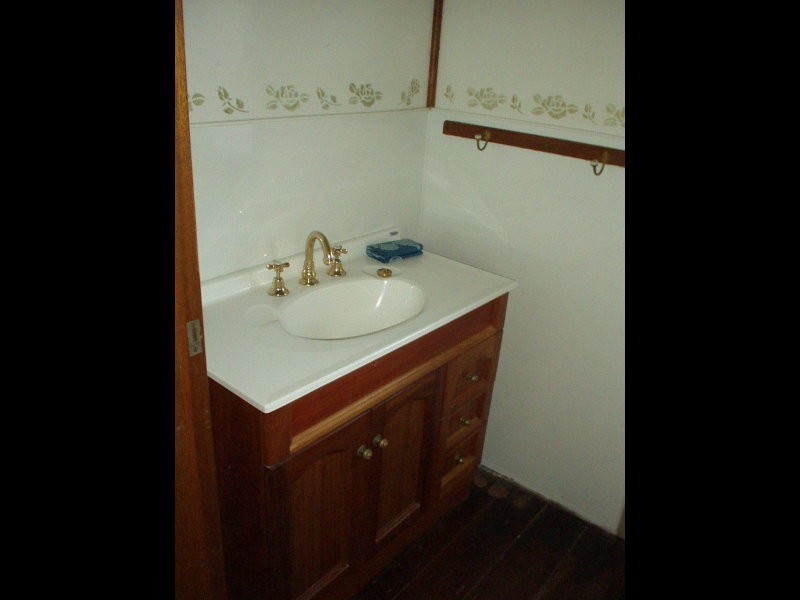 35 Beak Street, Lakes Creek QLD 4701