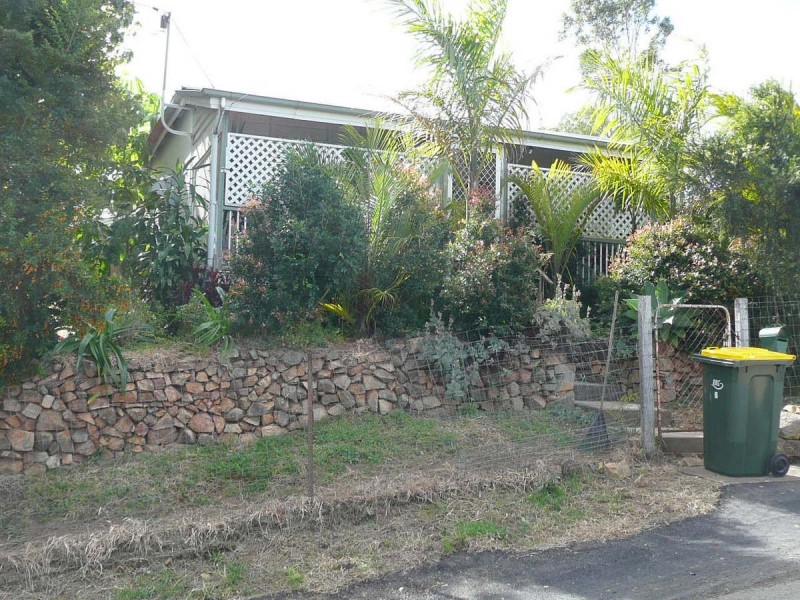 5 North Street, Mount Morgan QLD 4714