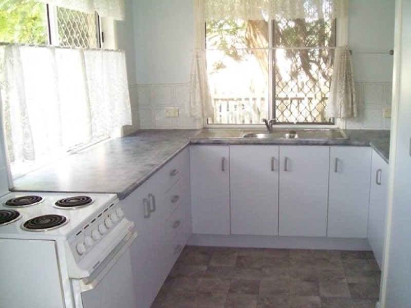 2/158 Stanley, Rockhampton QLD 4700