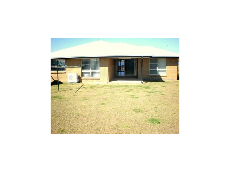 9 Webster Street, Gracemere QLD 4702