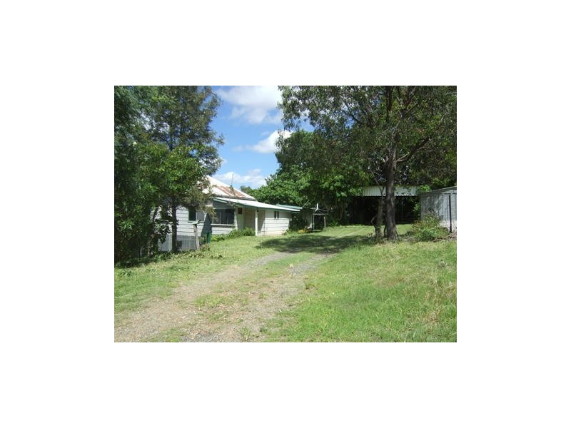 89 Byrnes Parade, Mount Morgan QLD 4714