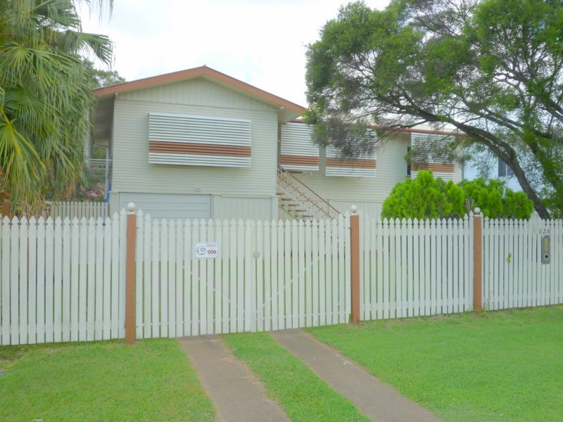 124 Alexandra Street, Kawana QLD 4701