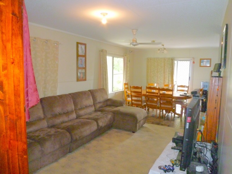 124 Alexandra Street, Kawana QLD 4701