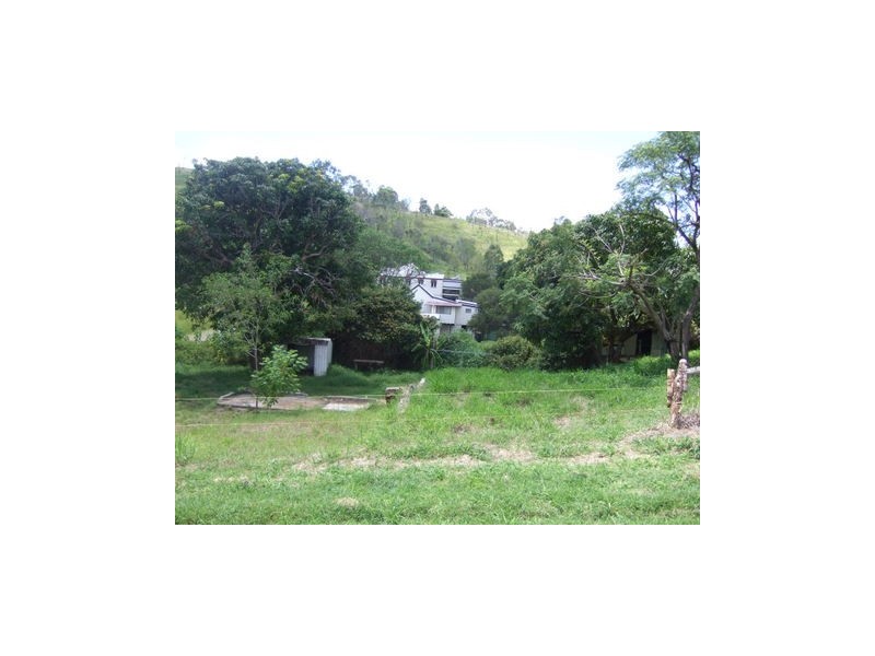 5 East St, Mount Morgan QLD 4714