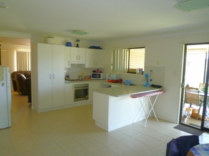 24 Riley Drive, Gracemere QLD 4702