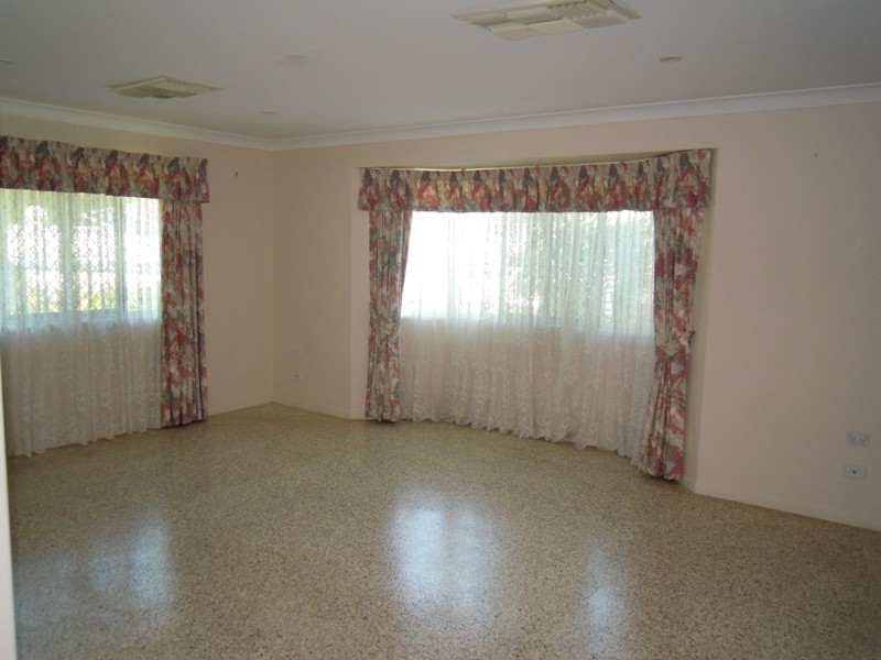 3 Van Haeren Street, Kawana QLD 4701