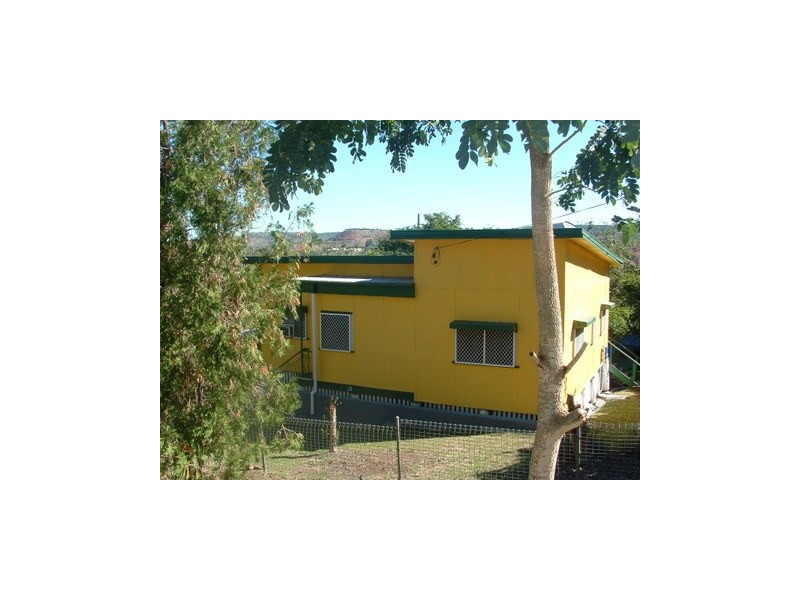 12 East Street Ext, Mount Morgan QLD 4714