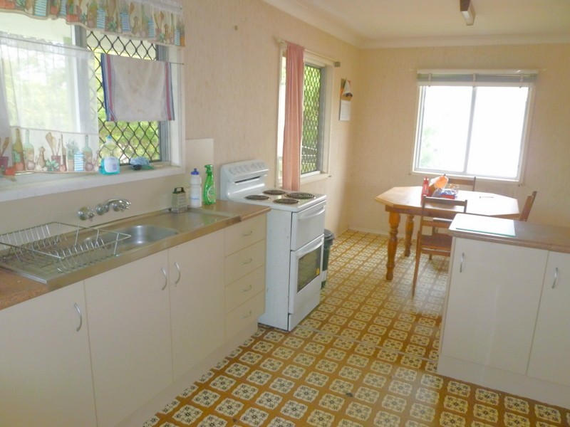 8 SKYRING STREET, Wandal QLD 4700