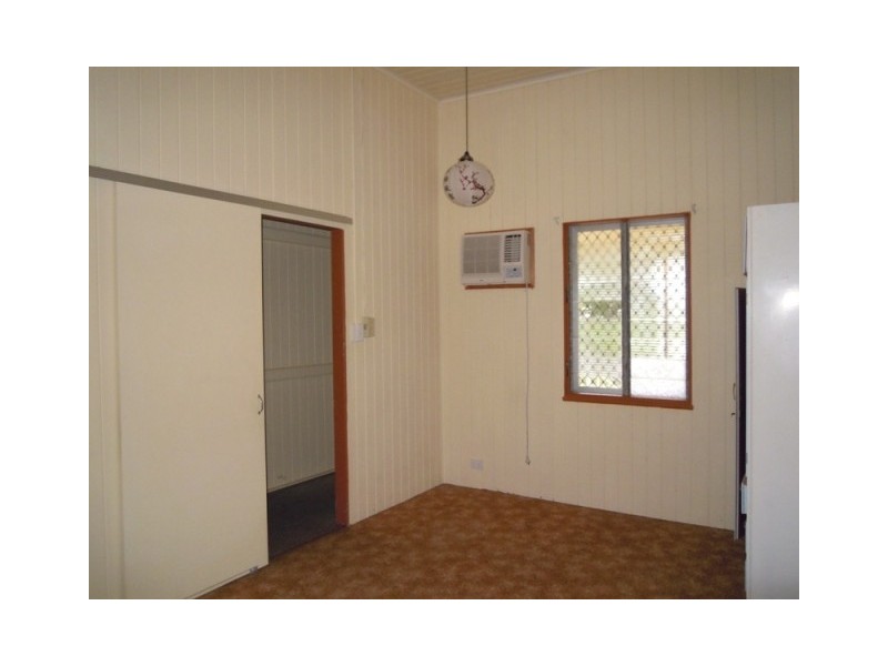 72 Charles Street, Berserker QLD 4701