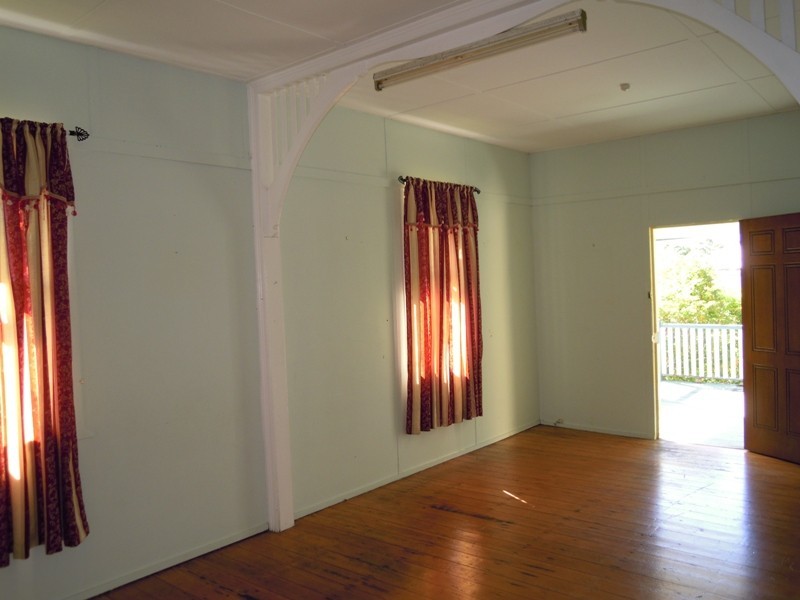 300 Kent Street, Depot Hill QLD 4700