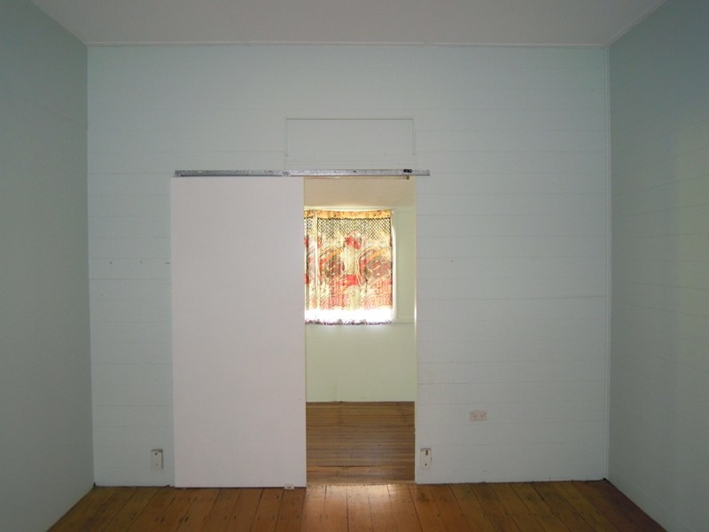 300 Kent Street, Depot Hill QLD 4700