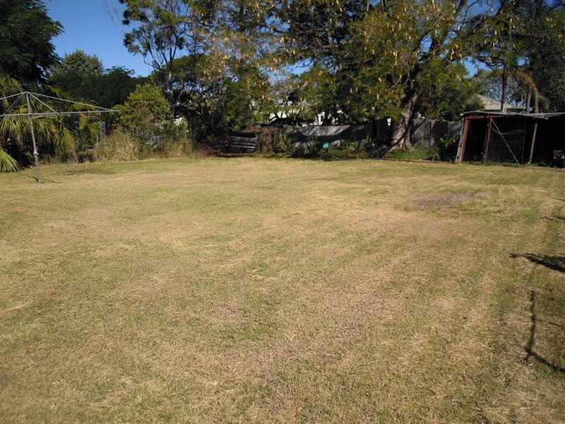 300 Kent Street, Depot Hill QLD 4700