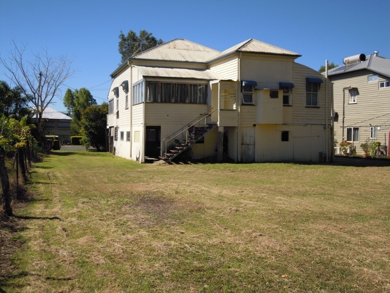 300 Kent Street, Depot Hill QLD 4700