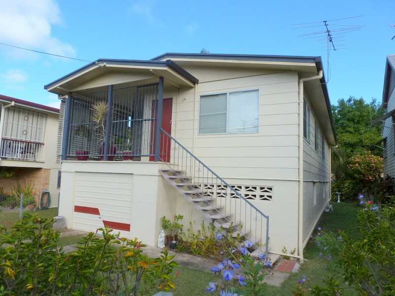 29 LARNACH STREET, Allenstown QLD 4700