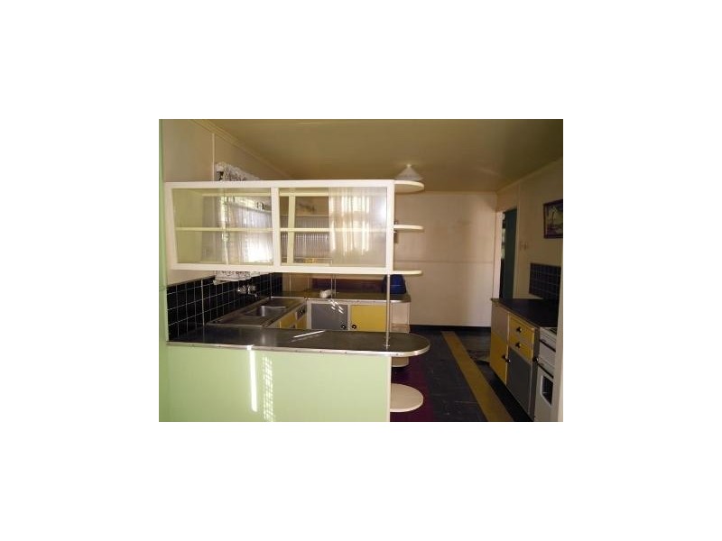 10 Kirkellen Street, Berserker QLD 4701