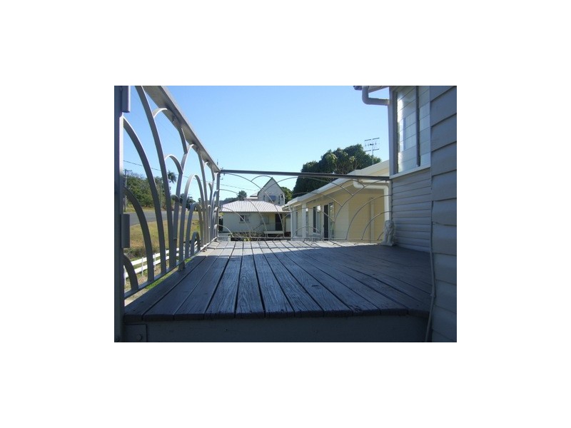 43 Dee Street, Mount Morgan QLD 4714