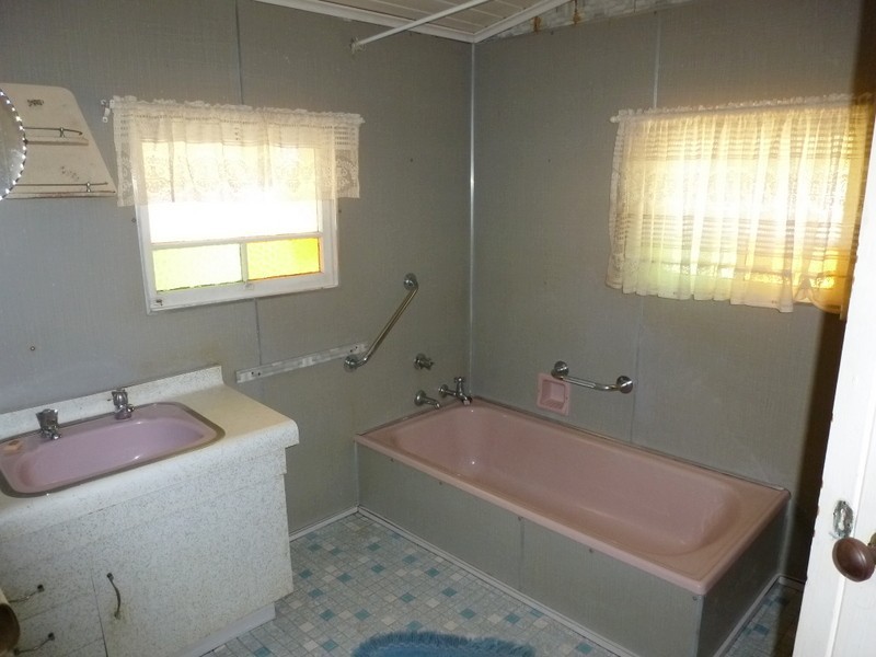 2 Six Mile Road, Pink Lily QLD 4702