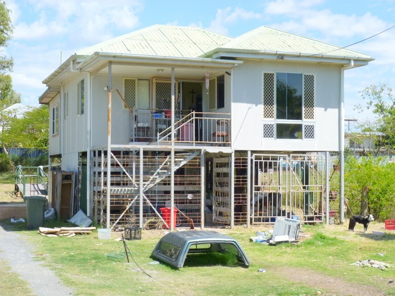 382 Denison Street, Depot Hill QLD 4700