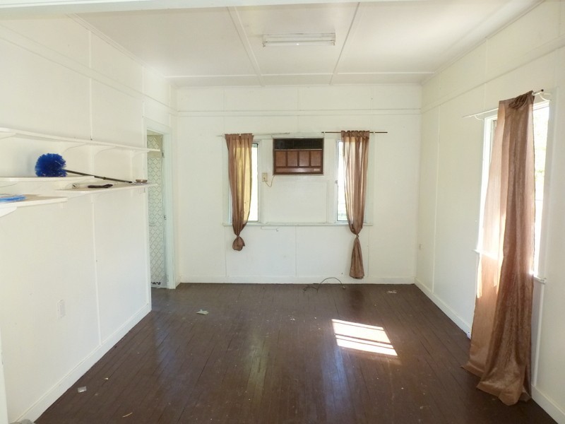 227 PETER STREET, Koongal QLD 4701