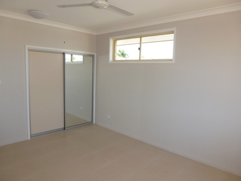 10 EVELINE STREET, Gracemere QLD 4702
