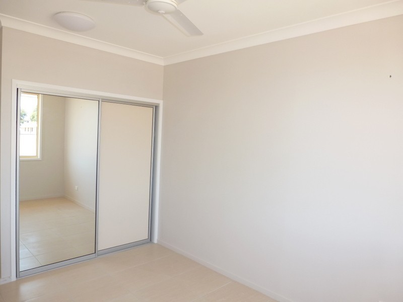 10 EVELINE STREET, Gracemere QLD 4702