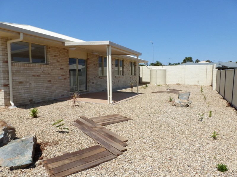 10 EVELINE STREET, Gracemere QLD 4702