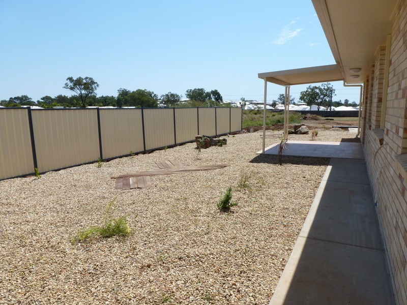 10 EVELINE STREET, Gracemere QLD 4702