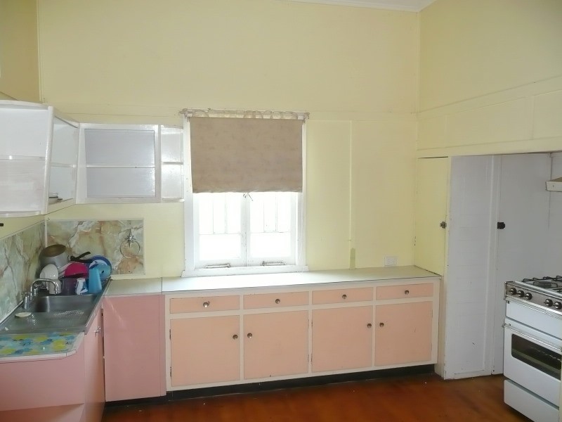 75 PAINSWICK STREET, Berserker QLD 4701