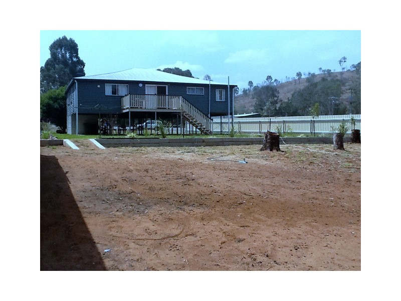 1 Gordon Lane, Mount Morgan QLD 4714