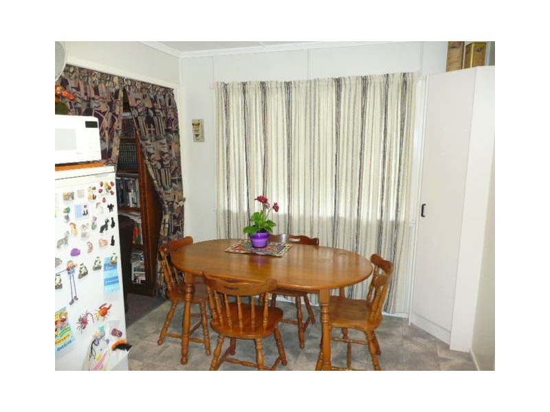 96 EDWARD STREET, Berserker QLD 4701