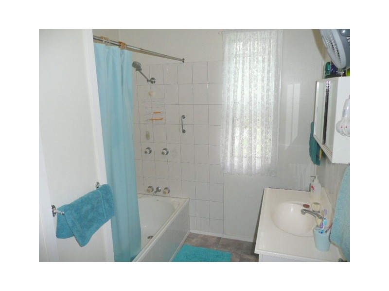 96 EDWARD STREET, Berserker QLD 4701