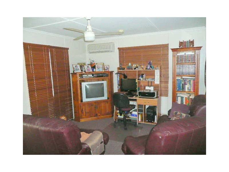 96 EDWARD STREET, Berserker QLD 4701