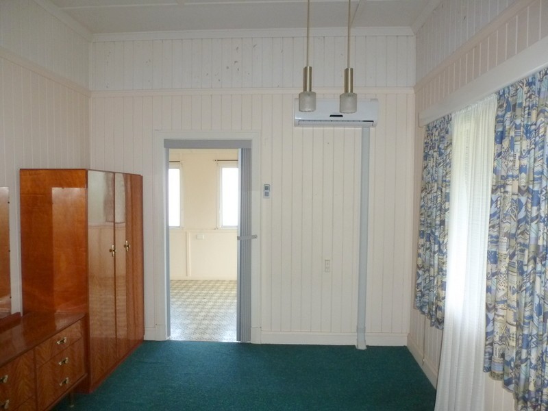 105 LIVINGSTONE STREET, Berserker QLD 4701