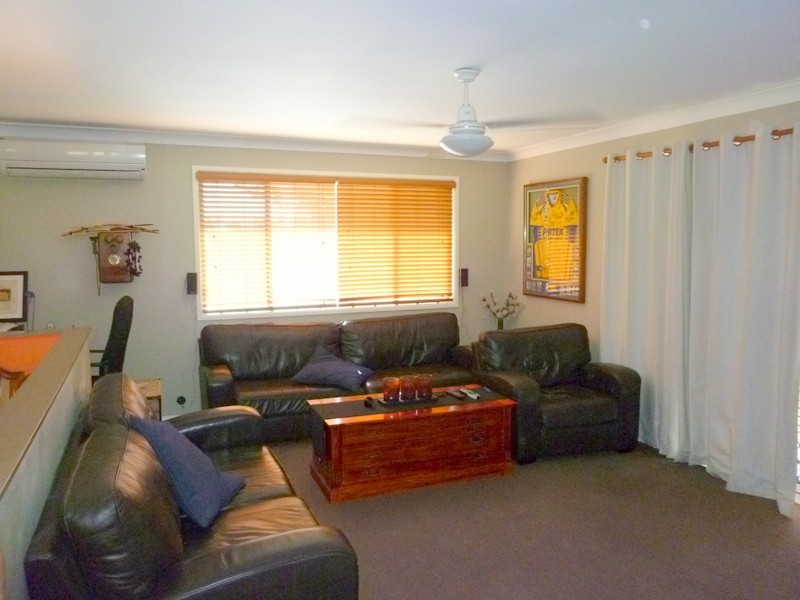 5 HOTHAM CLOSE, Parkhurst QLD 4702