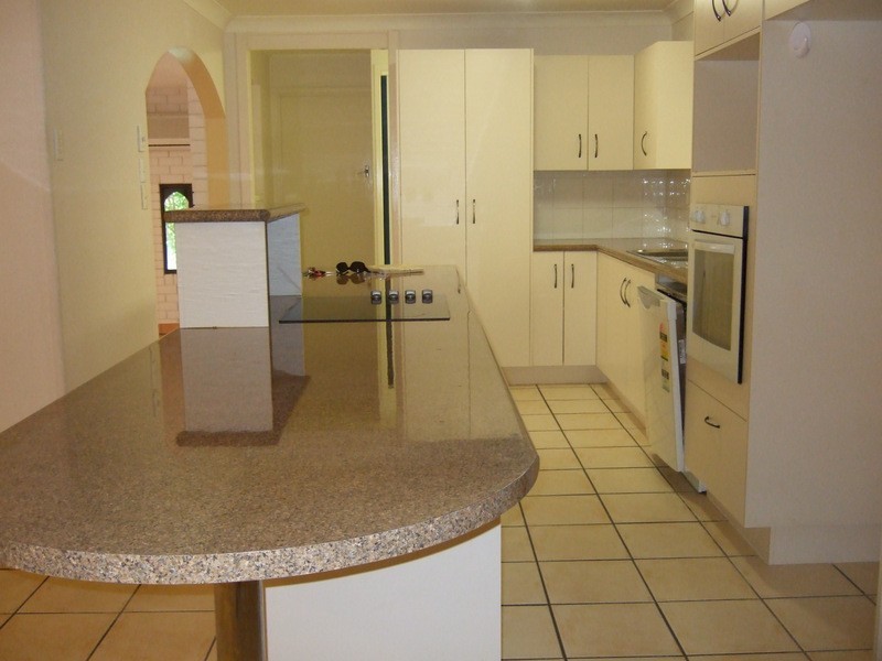 290 Ford Street, Berserker QLD 4701