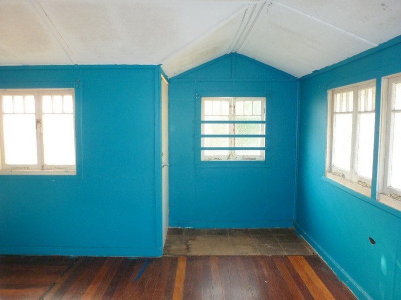 90 BERSERKER STREET, Berserker QLD 4701