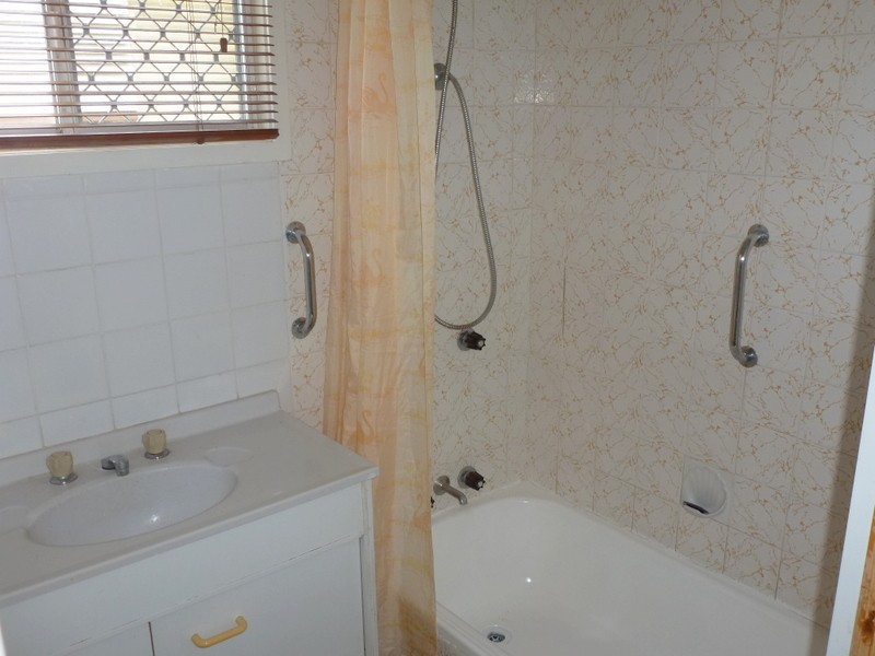 126 ALEXANDRA STREET, Kawana QLD 4701