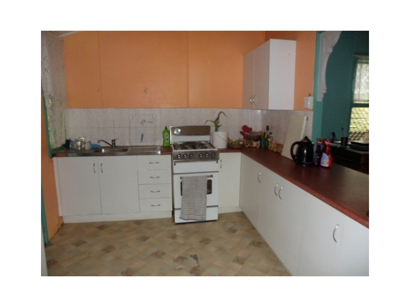 14 Anderson Street, Allenstown QLD 4700