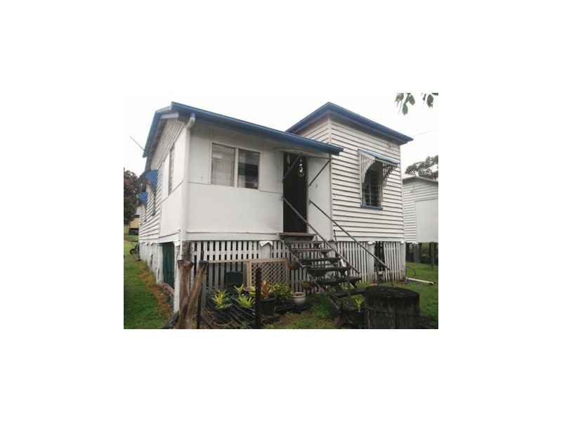 3 Little James Street, Mount Morgan QLD 4714