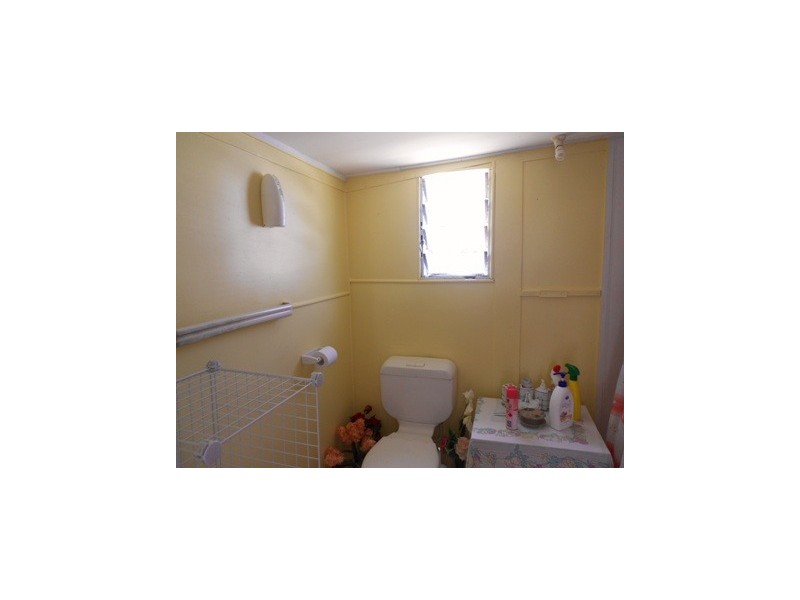 3 Little James Street, Mount Morgan QLD 4714