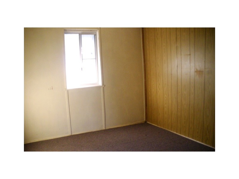 13 James Street, Mount Morgan QLD 4714