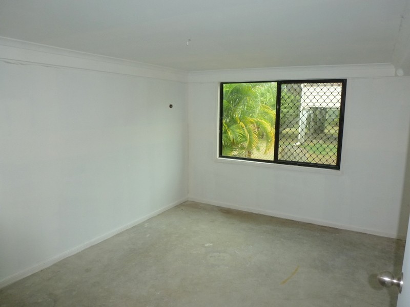 241 LAKES CREEK Road, Berserker QLD 4701