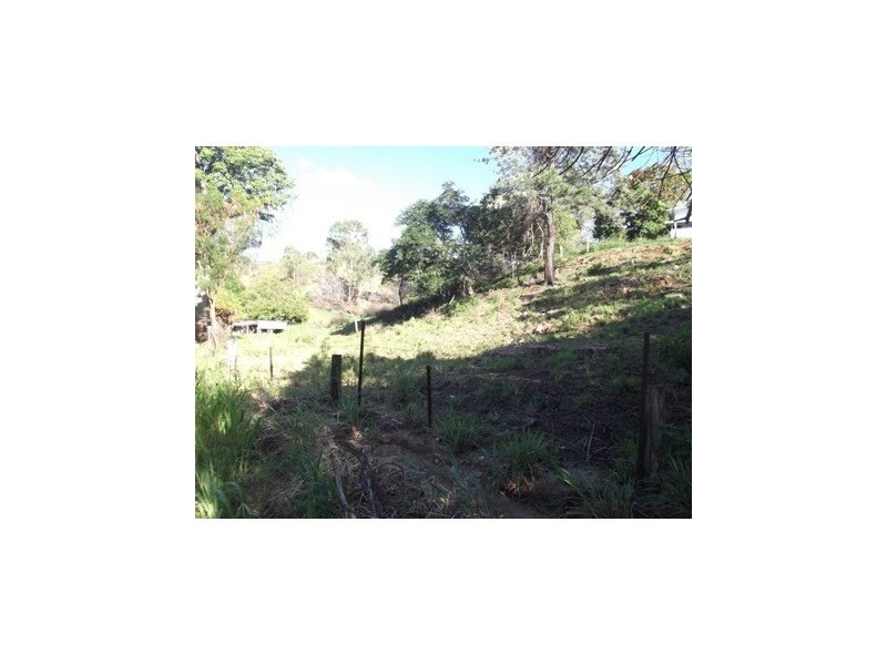 14 Coronation Drive, Mount Morgan QLD 4714