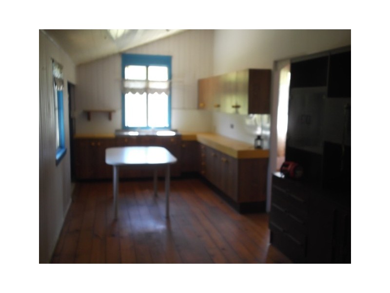 63 Hall Street, Mount Morgan QLD 4714