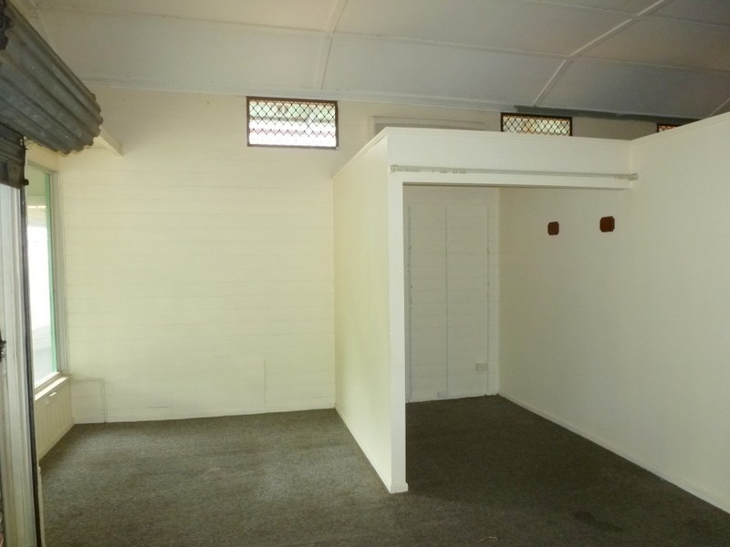 15 MURRAY STREET, Wandal QLD 4700