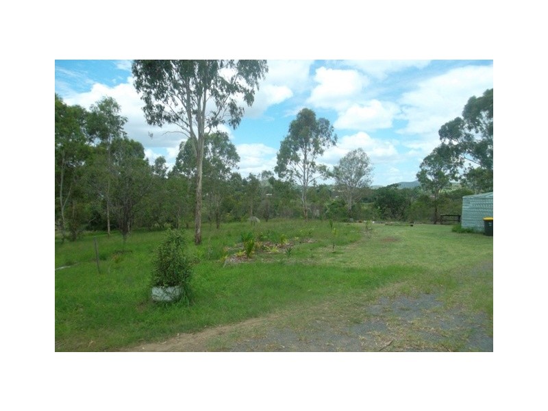 27 Gordon Lane, Mount Morgan QLD 4714